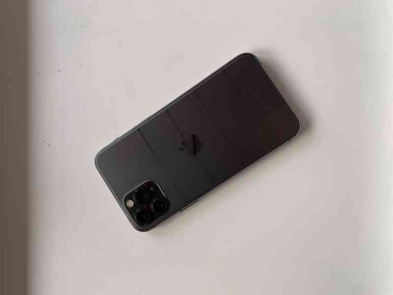 iPhone 11 Pro 64 GB - Dobrý stav - foto 2