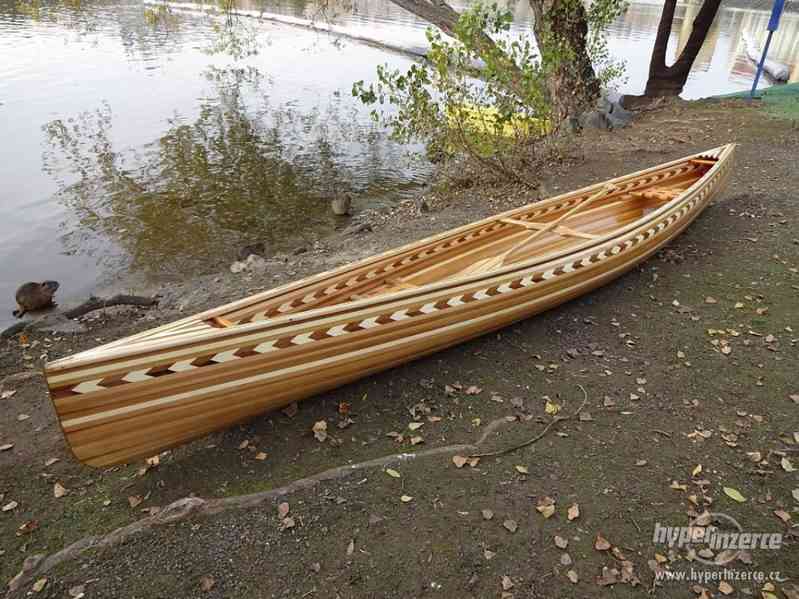Prodá se dřevěná kanoe - foto 1