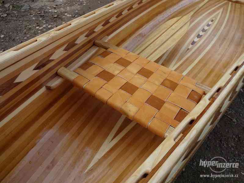 Prodá se dřevěná kanoe - foto 3