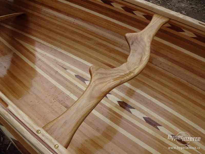 Prodá se dřevěná kanoe - foto 4