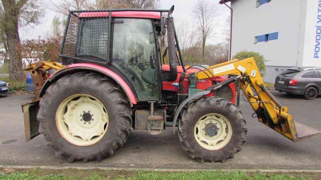 Traktor kolový Zetor Proxima 8441 s výměnnou nástavbou - foto 2