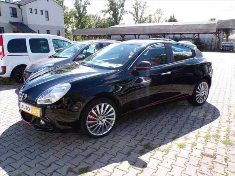 Alfa Romeo Giulietta 1,4 Turbo 145 kW AUTOMAT - foto 2