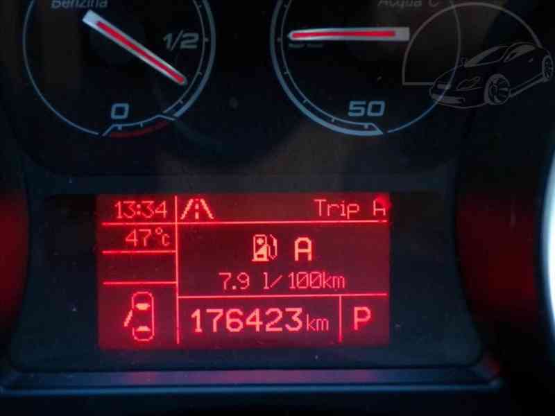 Alfa Romeo Giulietta 1,4 Turbo 145 kW AUTOMAT - foto 6