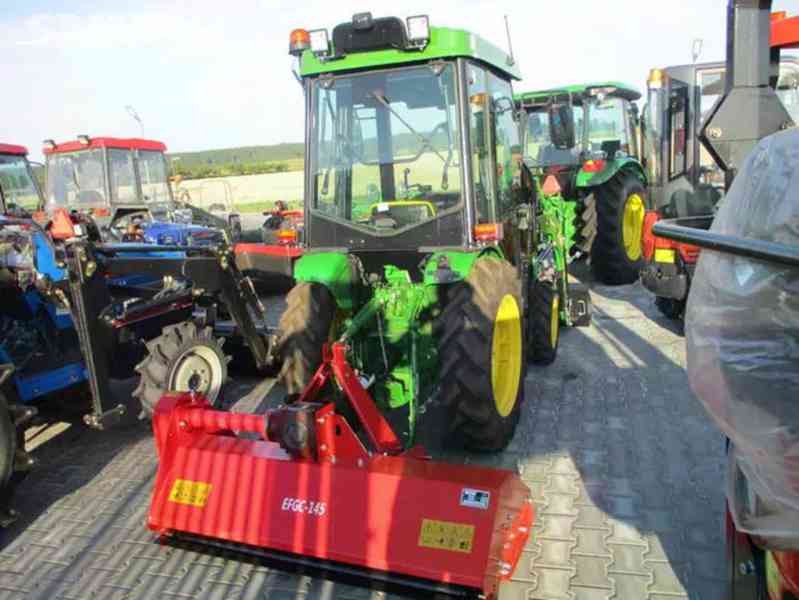 Malotraktor John Deere 3036 EN kabina, nakladač - foto 2