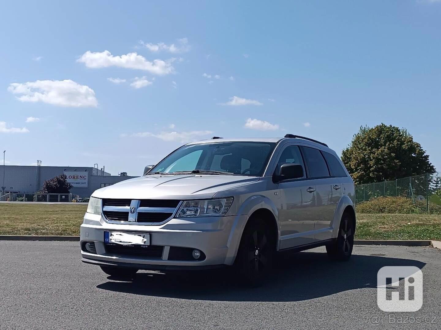 Dodge Journey americké SUV - foto 1