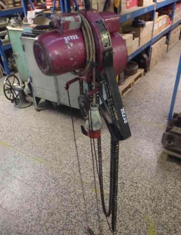 Elektrický kladkostroj - nosnost 250 kg (13388.)   - foto 3