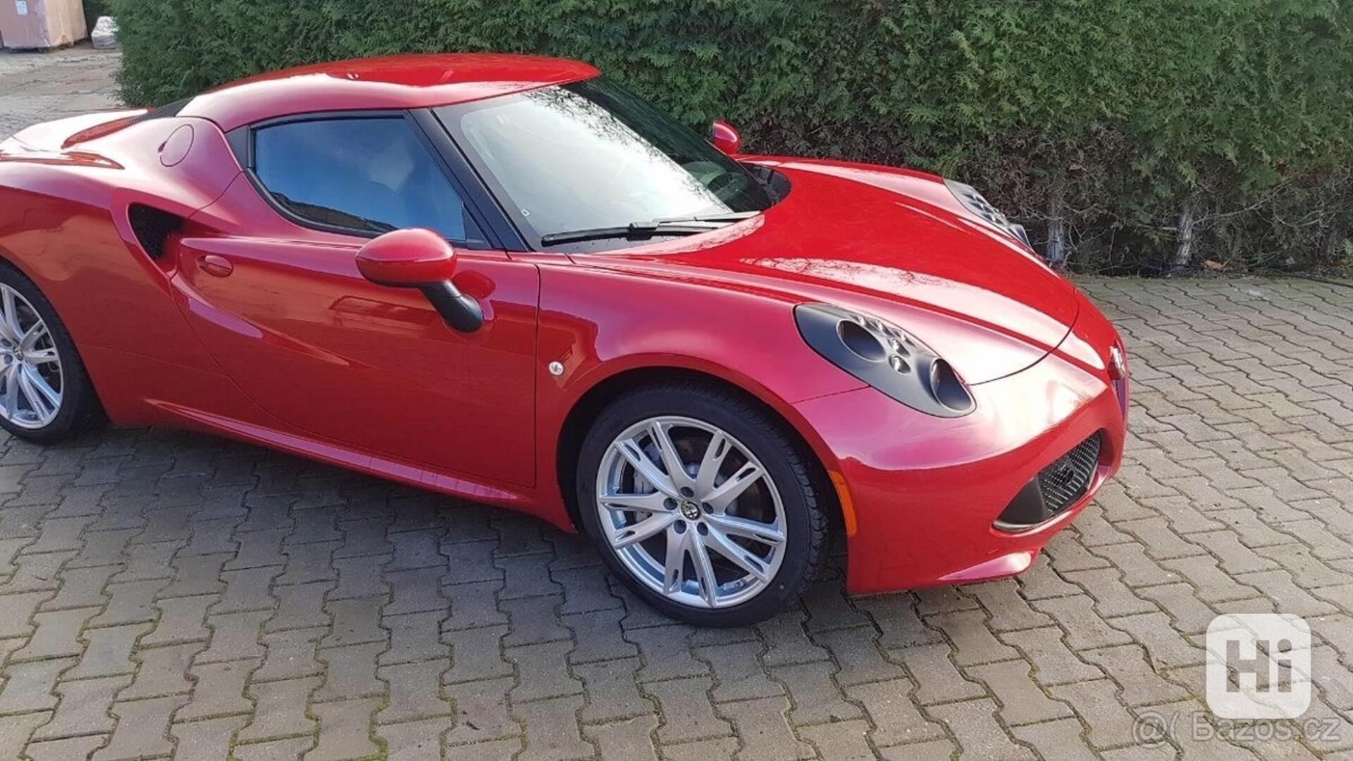 Alfa Romeo 4C - foto 1