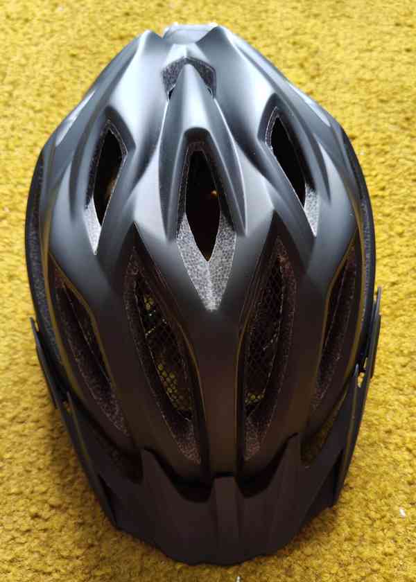  Cyklistická helma MET - foto 2
