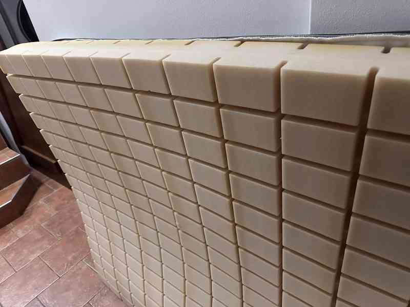 Prodám matraci Ikea Malvik 140x200 cm - foto 2