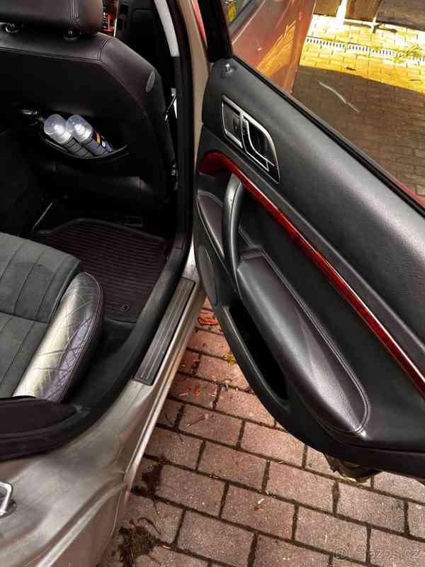 Škoda Superb 2,8   V6 - foto 14