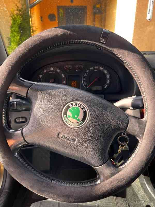 Škoda Superb 2,8   V6 - foto 7