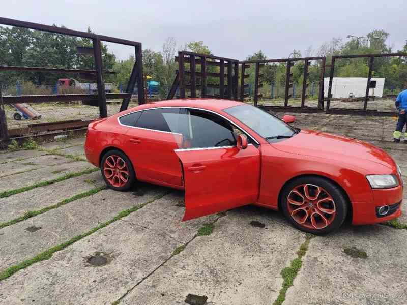Audi A5 1,8   TFSi 2010 - foto 12