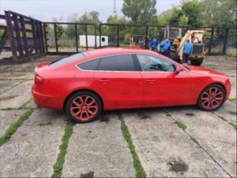 Audi A5 1,8   TFSi 2010 - foto 5