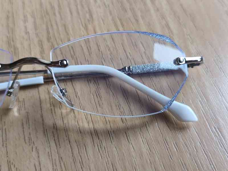 NOVÉ !! Elegantní bezobroučkové dioptrické (2.5) brýle - foto 11