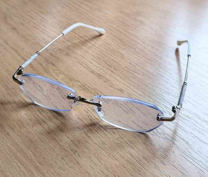 NOVÉ !! Elegantní bezobroučkové dioptrické (2.5) brýle - foto 9