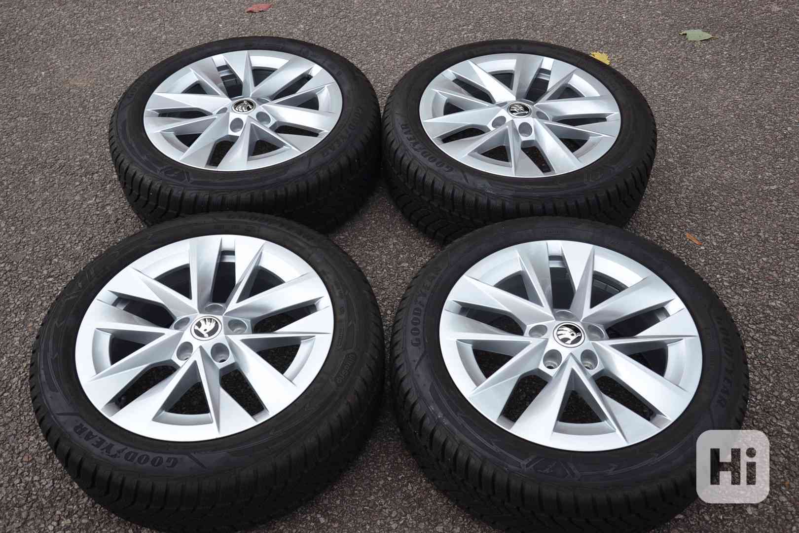 Zimní NOVÝ komplet Škoda Octavia IV+205/55R17 GoodYear - foto 1