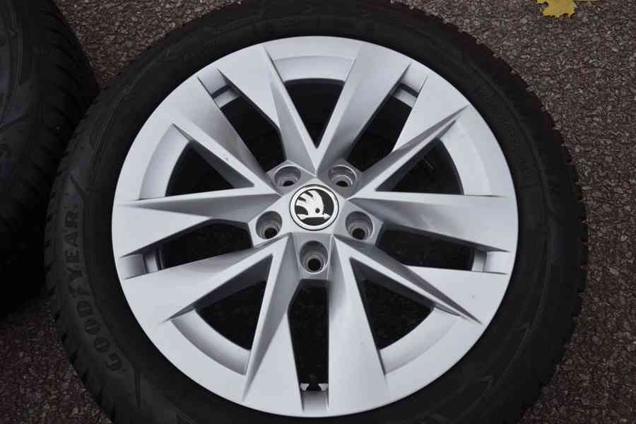 Zimní NOVÝ komplet Škoda Octavia IV+205/55R17 GoodYear - foto 5