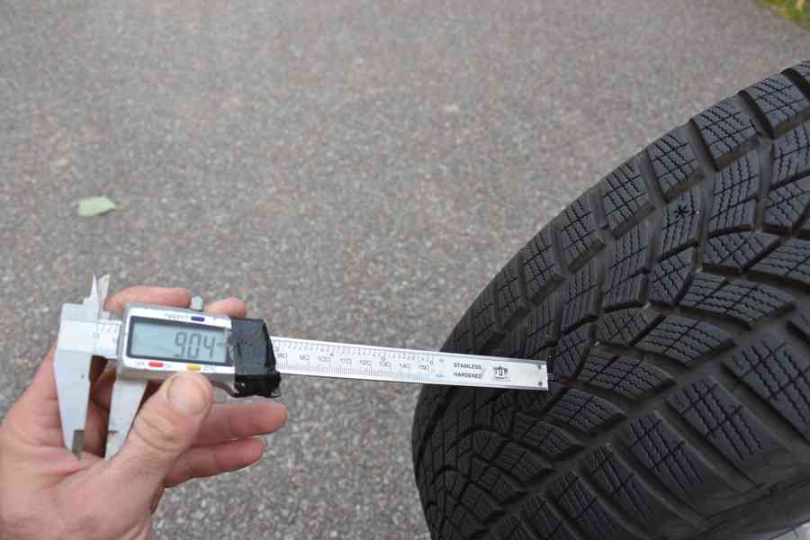 Zimní NOVÝ komplet Škoda Octavia IV+205/55R17 GoodYear - foto 19