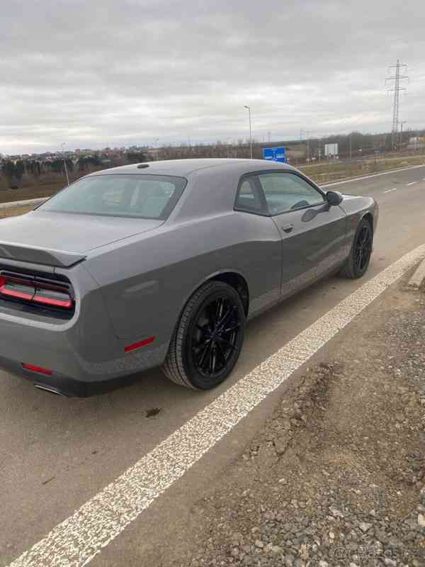 Dodge Challenger 3,6 2018 - foto 6