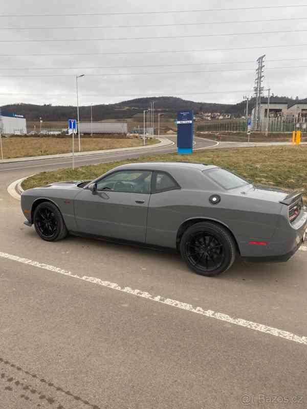 Dodge Challenger 3,6 2018 - foto 2