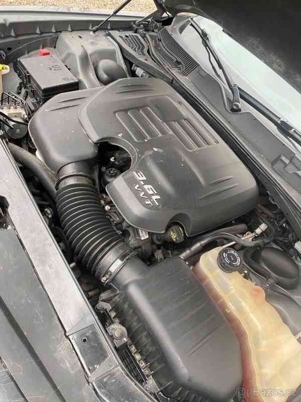 Dodge Challenger 3,6 2018 - foto 9