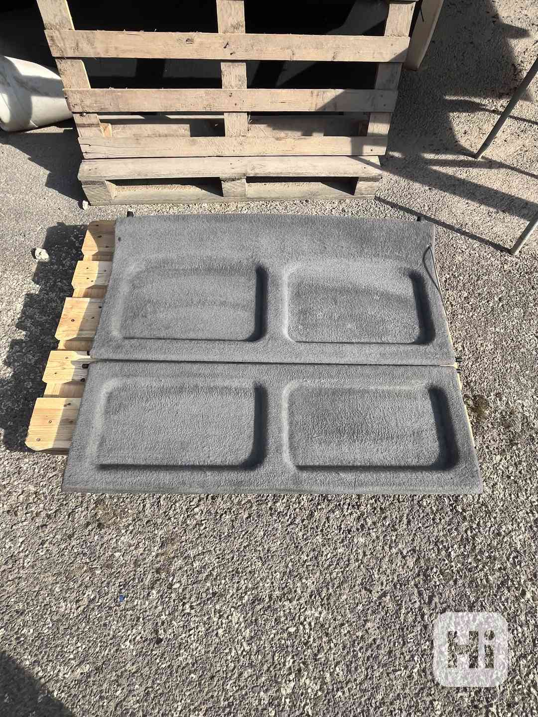 FELICIA Combi 98/01 pěkné zadní plato - dvoudílné - foto 1