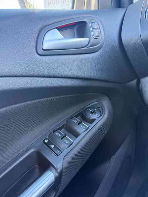 Ford Grand C-Max 2,0TDCi Titanium AUT 110kw - foto 15