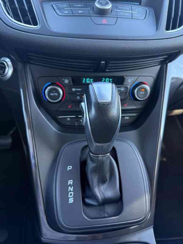 Ford Grand C-Max 2,0TDCi Titanium AUT 110kw - foto 20