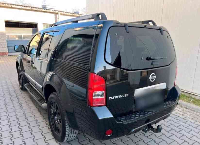 Nissan Pathfinder 3.0 dCi LE 170kw - foto 4