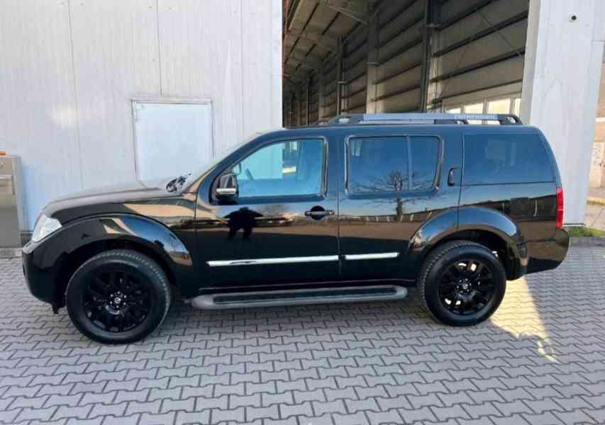 Nissan Pathfinder 3.0 dCi LE 170kw - foto 6
