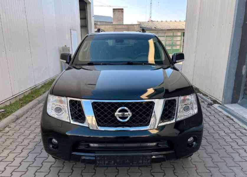 Nissan Pathfinder 3.0 dCi LE 170kw - foto 3