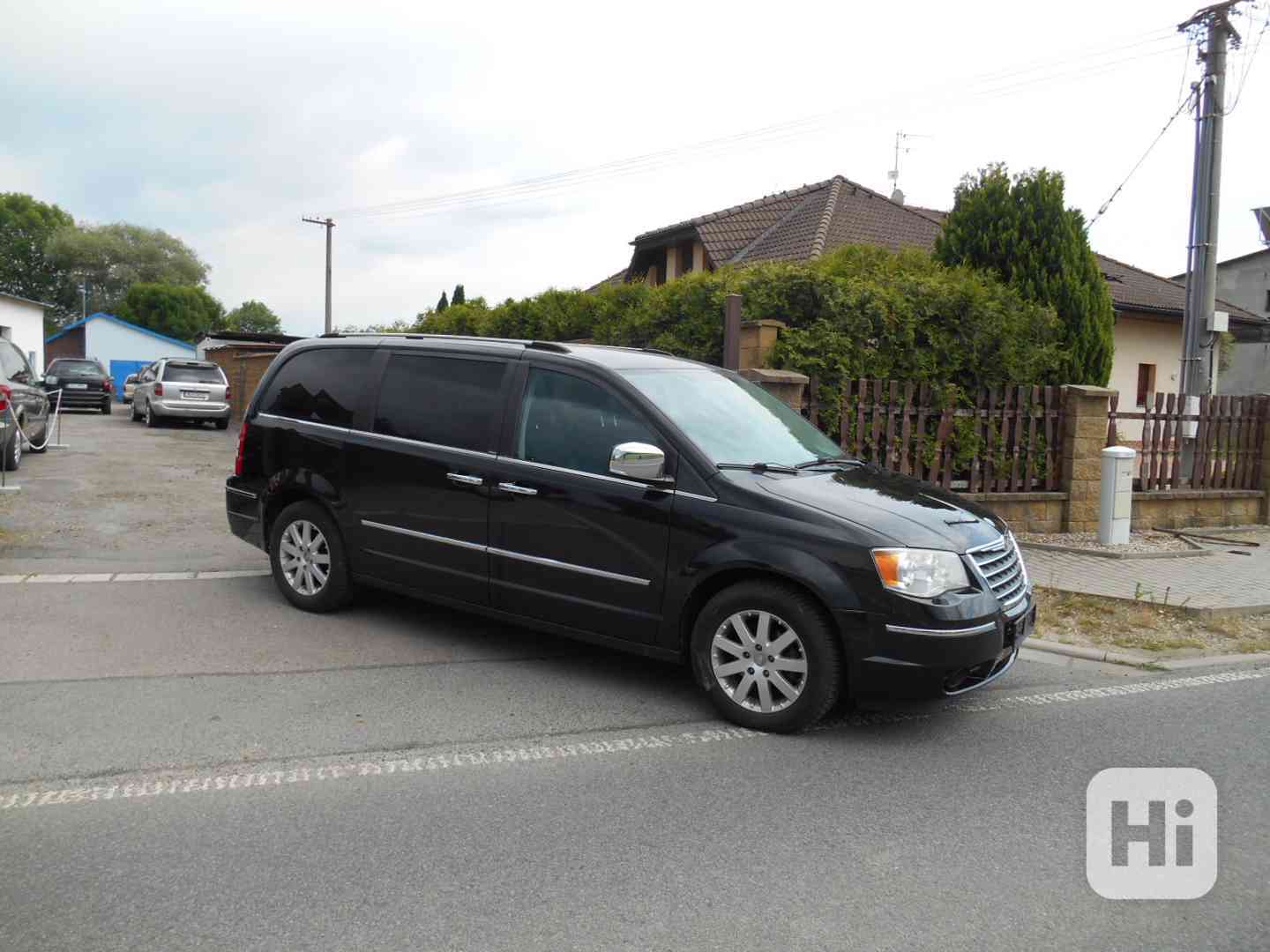 Chrysler Grand Voyager 3,8 RT EU CH Limited 2011 - foto 1