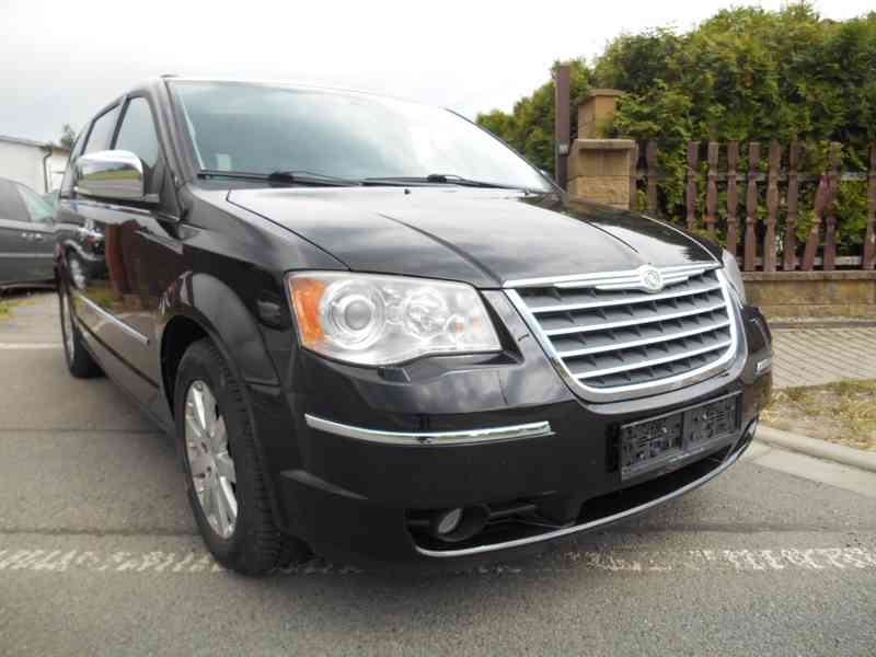 Chrysler Grand Voyager 3,8 RT EU CH Limited 2011 - foto 6