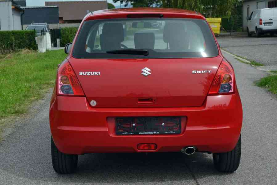 Suzuki Swift 1.3i 16V 68kW Dance 5dv. - foto 3