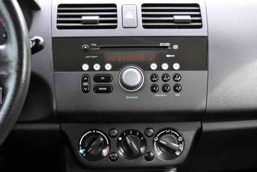 Suzuki Swift 1.3i 16V 68kW Dance 5dv. - foto 8