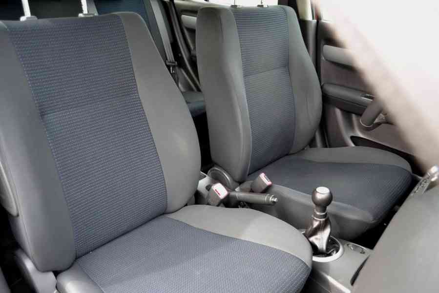 Suzuki Swift 1.3i 16V 68kW Dance 5dv. - foto 15