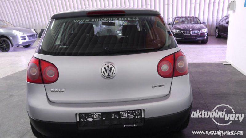 Volkswagen Golf 1.4, benzín, r.v. 2005 - foto 9