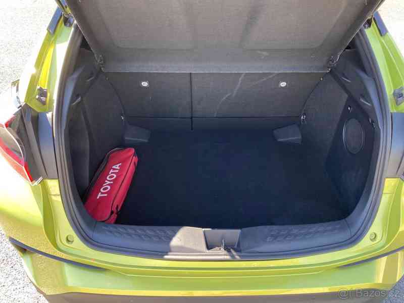 Toyota C-HR 1,8 Neon Lime JBL	 - foto 7