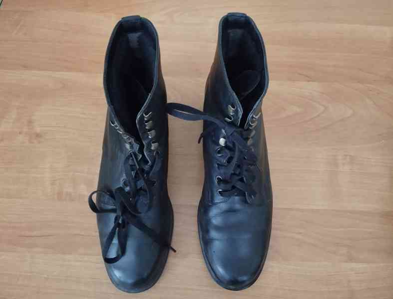 Zateplené boty s kožíškem vel. 44 na vyšším podpatku - foto 3