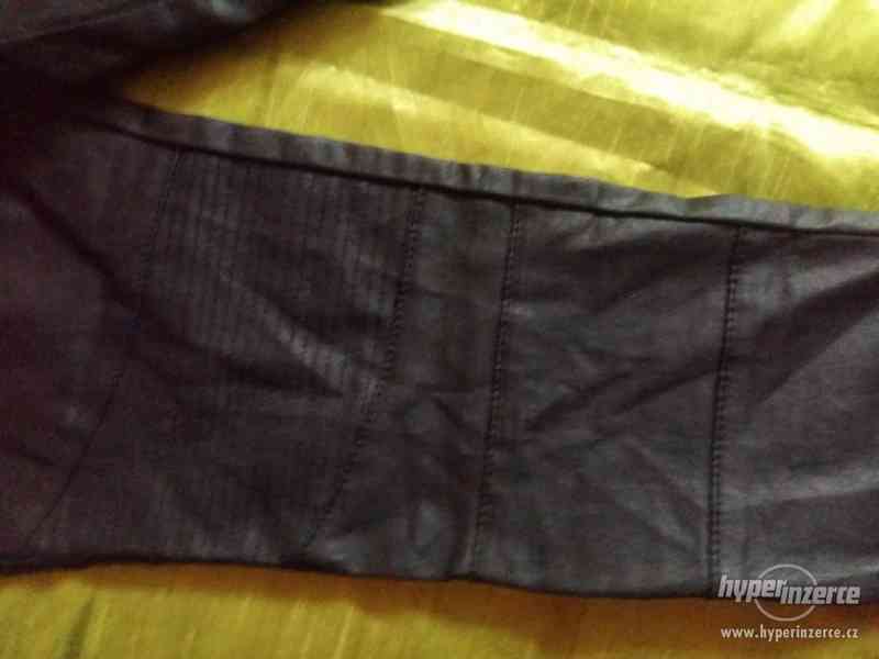 SLIM kalhoty s modním kovovým leskem, tmavě šedivé, - foto 2