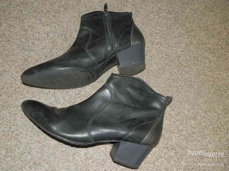 Kožené zateplené boty zn.Tamaris vel.39 - foto 3