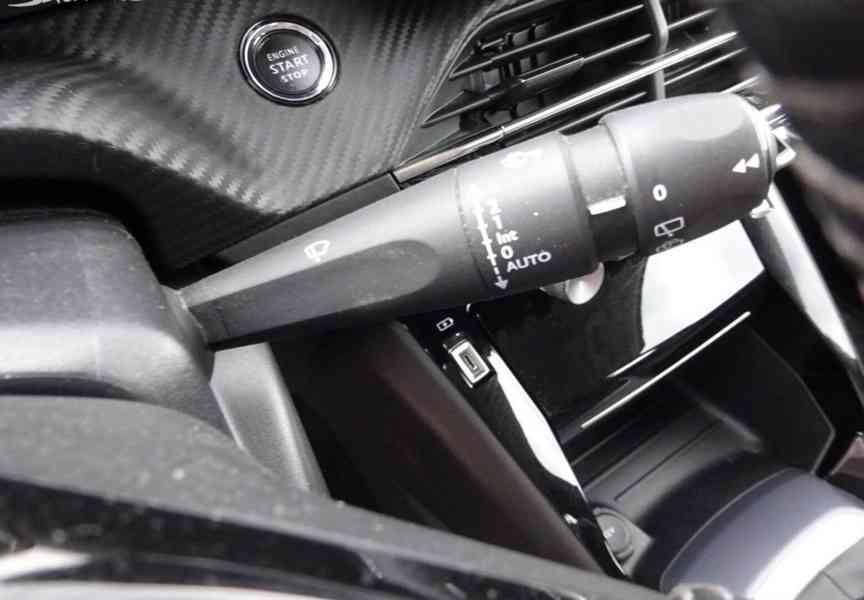 Peugeot 2008 1.5 BlueHDi r.v.2020 1.Maj.serv.kníž.ČR - foto 11