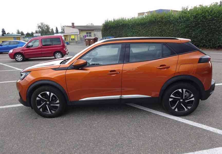 Peugeot 2008 1.5 BlueHDi r.v.2020 1.Maj.serv.kníž.ČR - foto 2