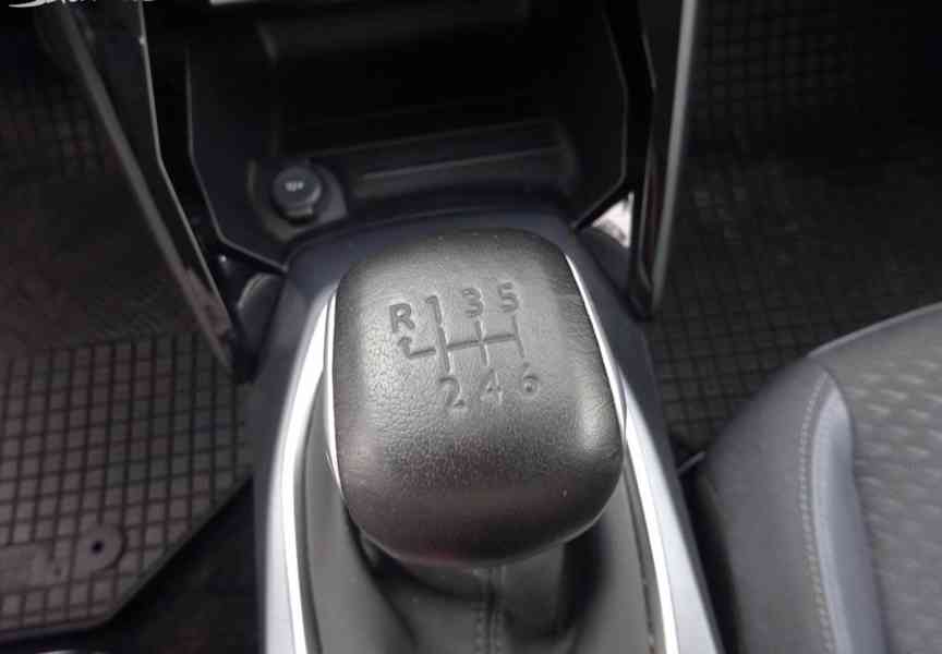 Peugeot 2008 1.5 BlueHDi r.v.2020 1.Maj.serv.kníž.ČR - foto 14