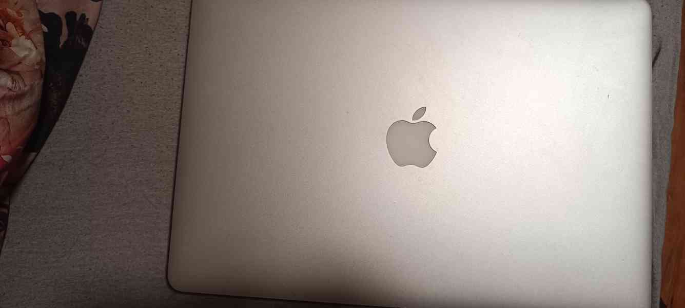 Apple MacBook Pro Model: A1398 - foto 2