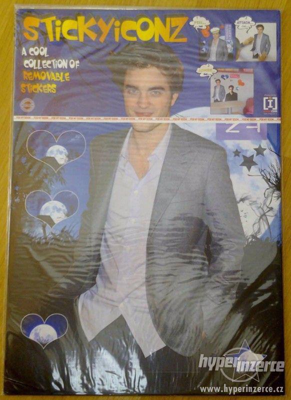 Nástěnná samolepící velká dekorace: Robert Pattinson - foto 1