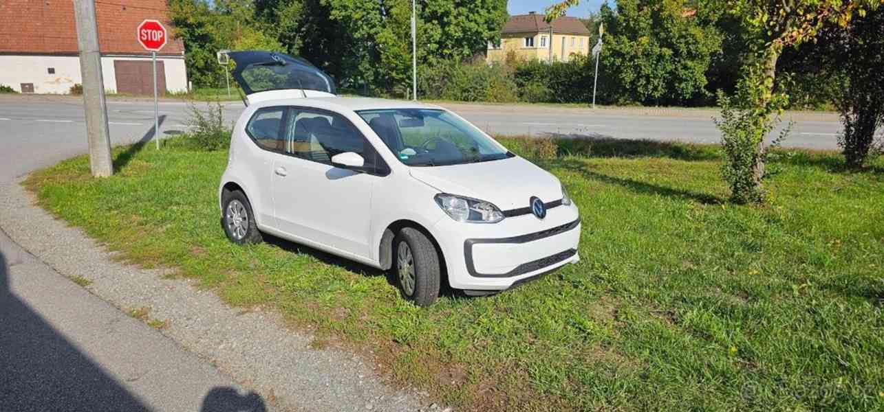 Volkswagen up! Ap. - foto 1