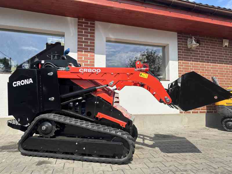 Smykový nakladač CR800- Kubota, 17,1 KW - foto 2
