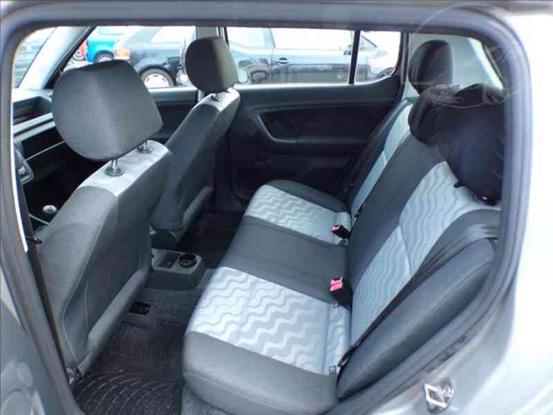 Škoda Fabia 1,2 HTP KLIMATIZACE - foto 8