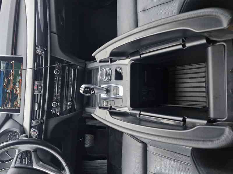 Prodám BMW X5 x Drive 30d r.v.2015, STK do 5/2027 - foto 11